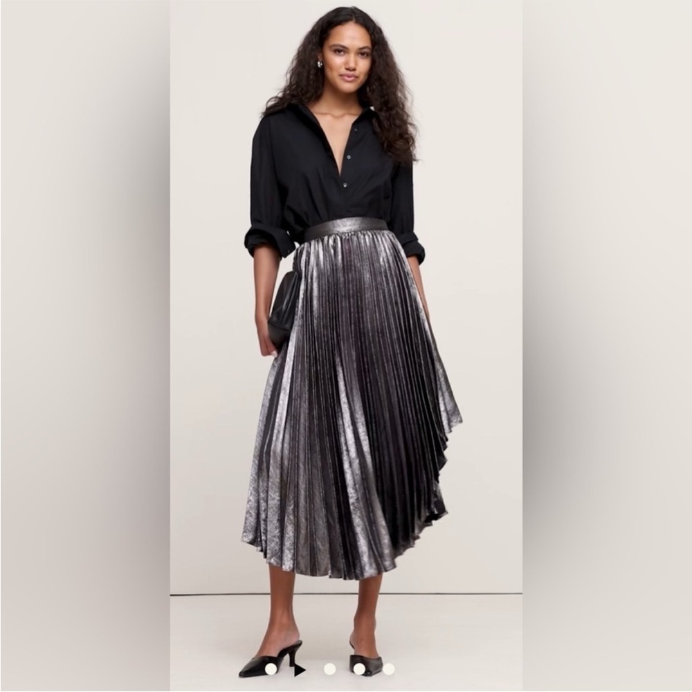 Banana Republic Pleated Asymmetrical Midi Skirt Silver Pewter Metallic Size 10
